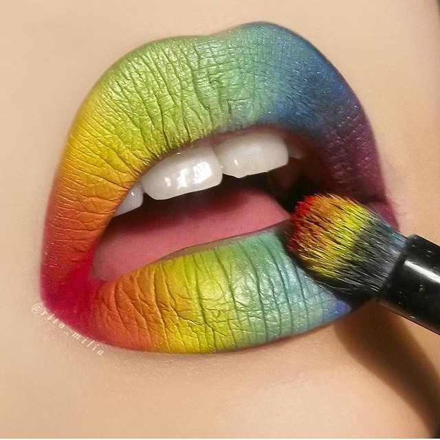 Coloured lips Rita Milla