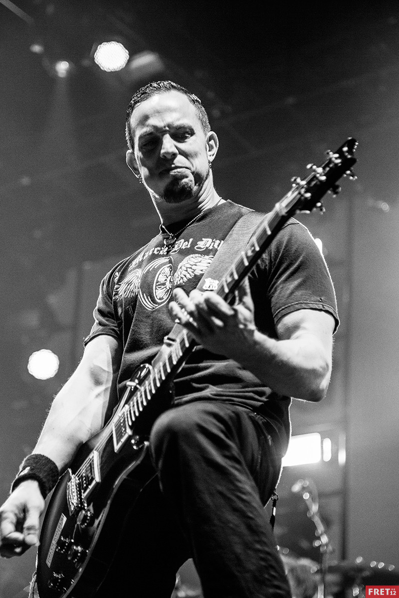 Tremonti. photo by Chuck Brueckmann Fret12 website