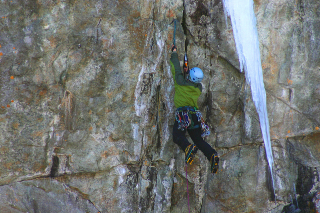 climbing-m9-1-1471868-639x425