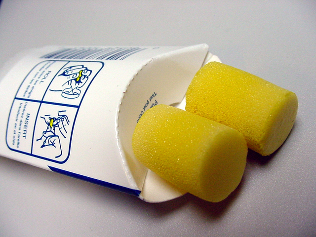 earplugs-1426519-640x480